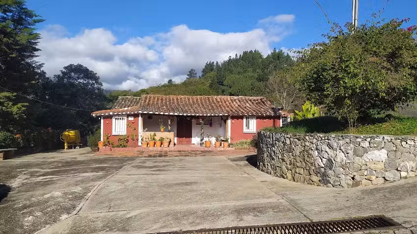 Caba&ntilde;as La Pradera