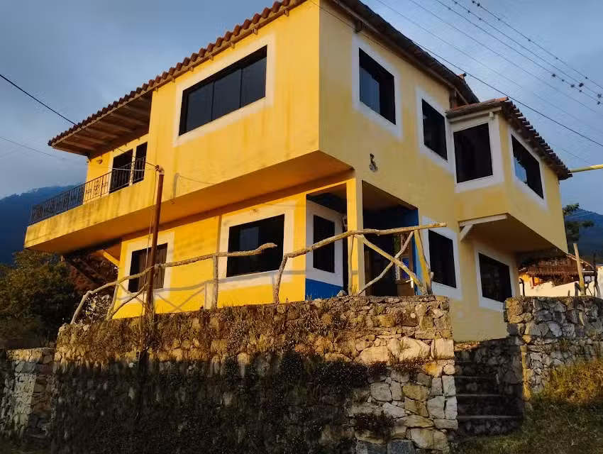 Caba&ntilde;as las Iglesias