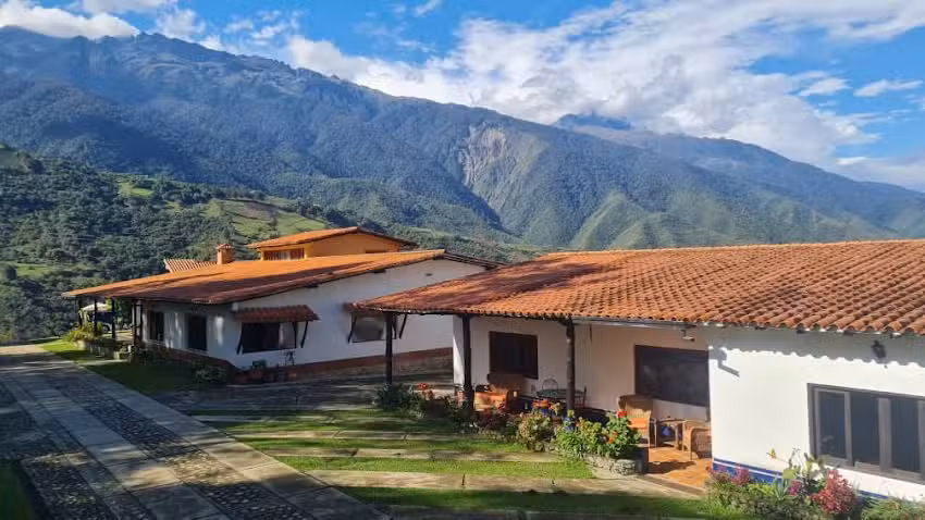 Caba&ntilde;as Mucuratay