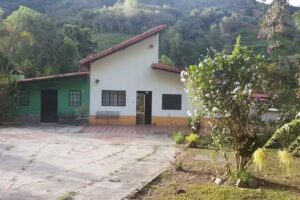 Caba&ntilde;as Villa Paraiso