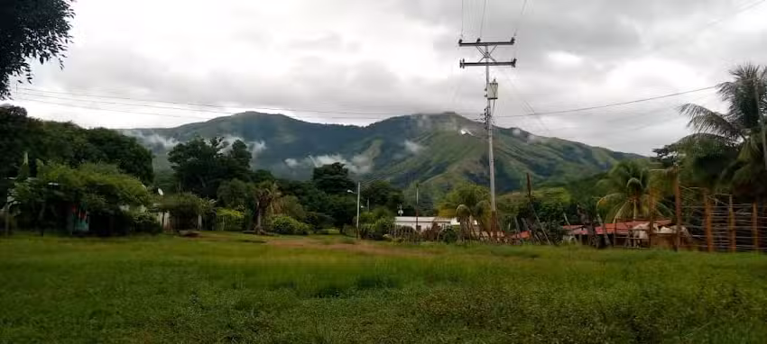 Caser&iacute;o las Piedras