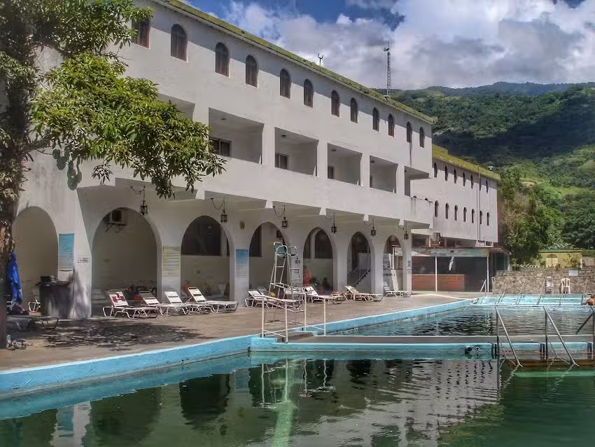 Centro Termal Las Trincheras