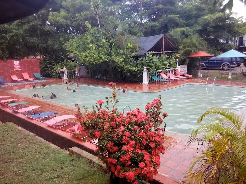 Complejo Tur&iacute;stico Rancho Grande