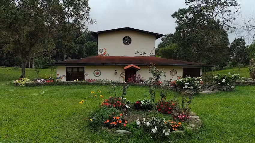 Finca Govinda ciudad fresita