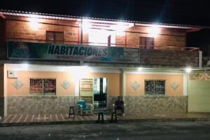 Habitaciones ‘Doña Elvira’ el playon