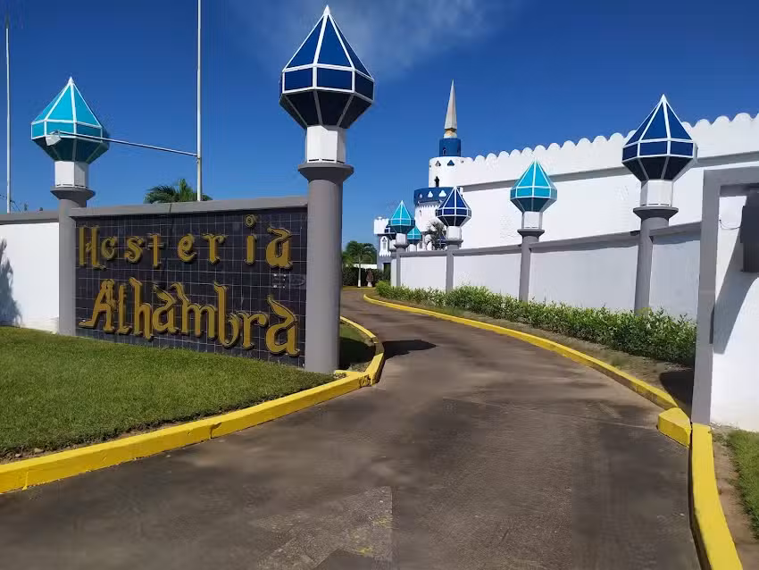 Hosteria Alhambra