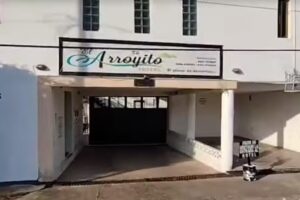 Hotel El Arroyito / Tasca Pub and Bar