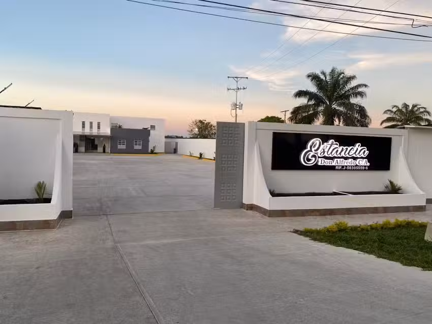 Hotel Estancia Don Alfredo, c.a