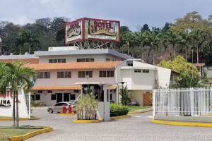 Hotel La Colina