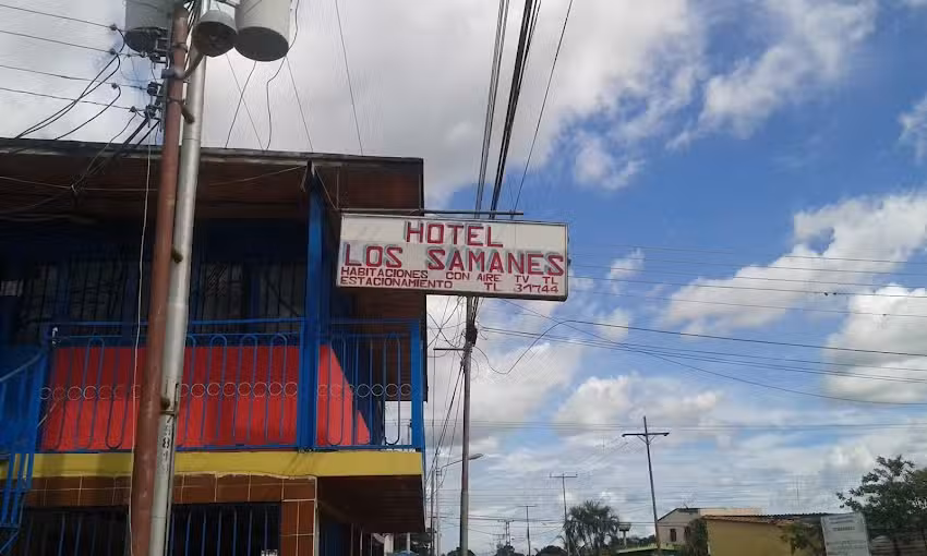 Hotel Los Samanes