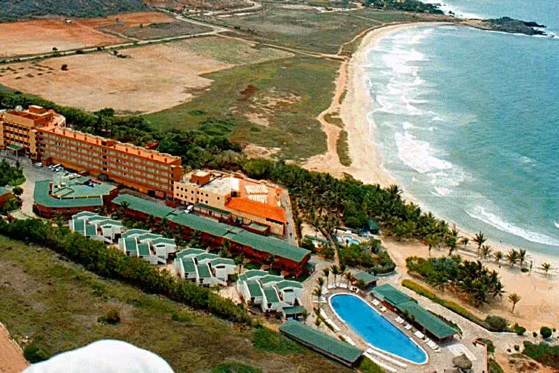 Hotel Portofino Mare Beach Resort