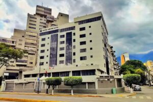 Hotel Shelter Suites