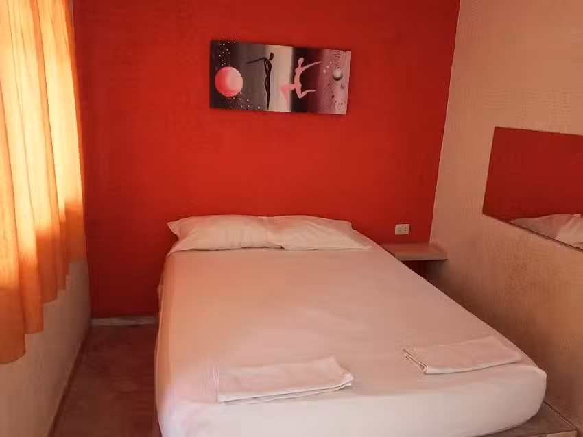 Hotel tur&iacute;stico TAPA DE PIEDRA