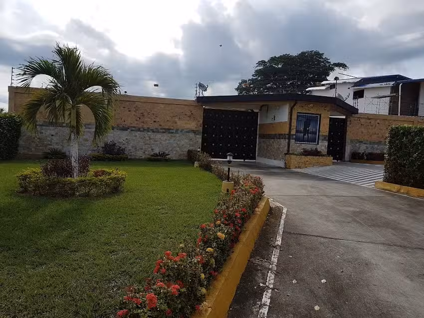 Hotel Valle Verde, Sector Ca&ntilde;o del Tigre. Municipio Zea