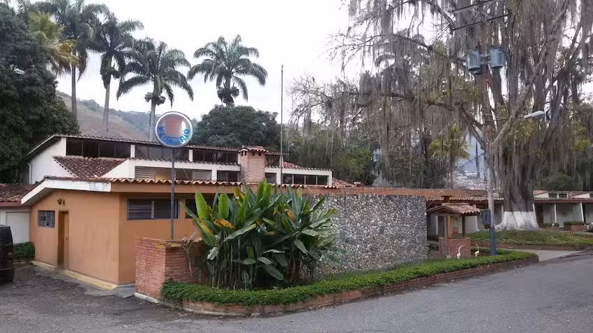 Hotel Vega del R&iacute;o