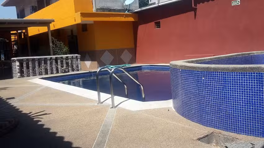 Inversiones Centro Turistico Medina La Cruz