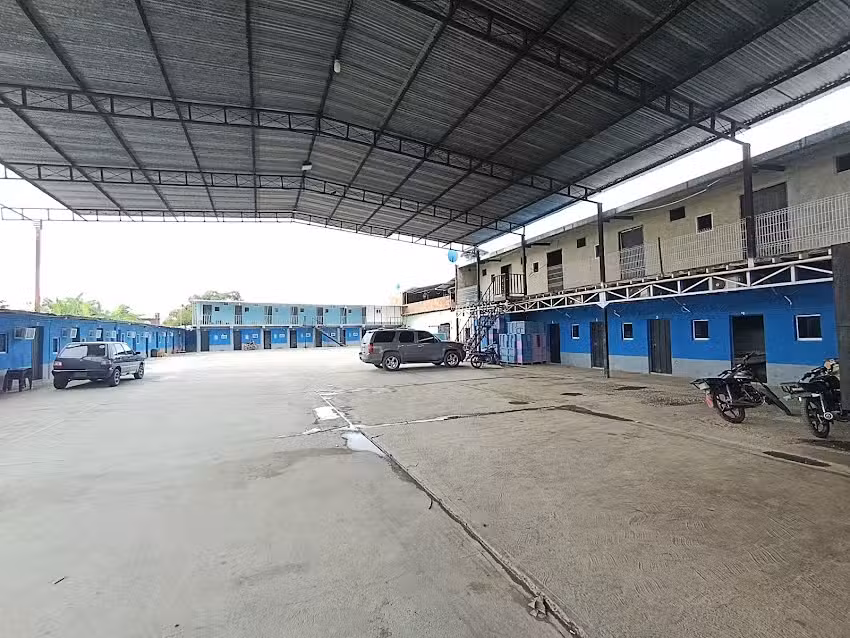 INVERSIONES Y BODEG&Oacute;N OCA&Ntilde;A C.A..