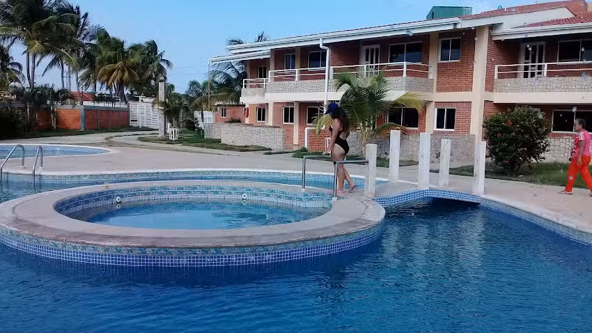 Laguna Azul Ciudad Flamingo