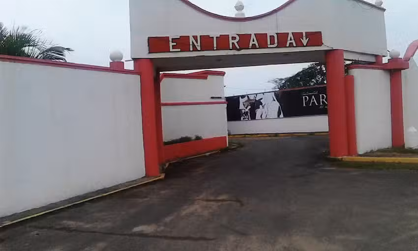 Motel &laquo;El Paraiso&raquo;