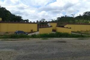 Motel-Hotel El Refugio Encantado.