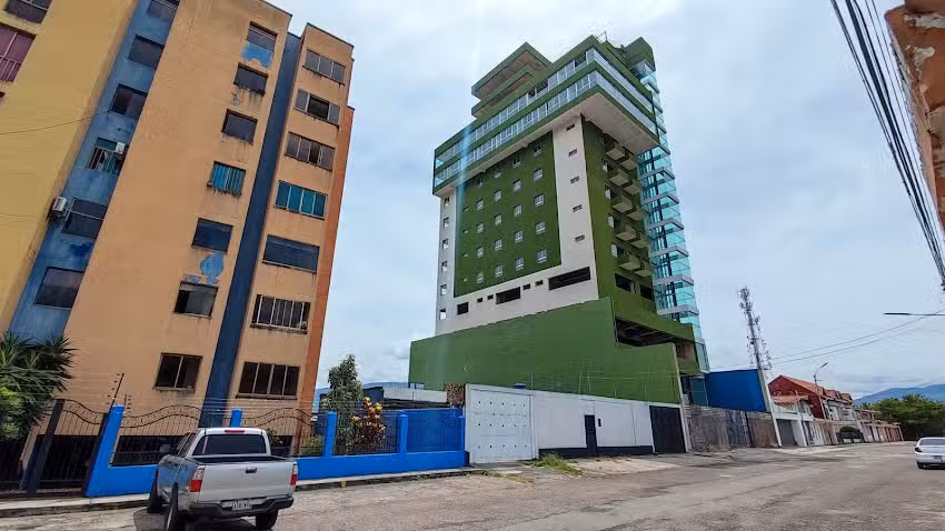 Olivos Trade & Business Hotel