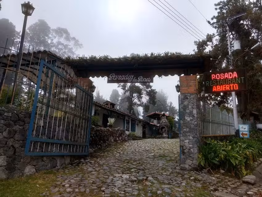 Posada Parador De Los Pinos