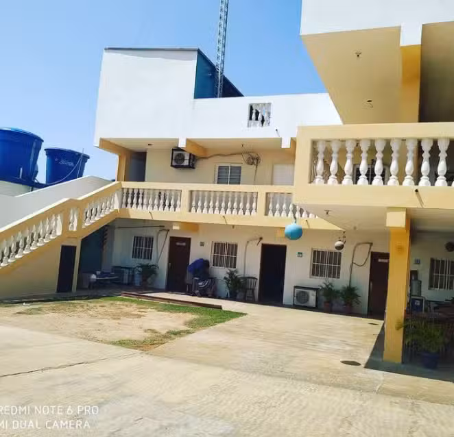 posada paraguana azul