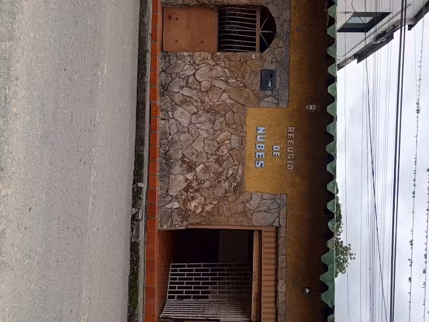 Posada refugio de nubes