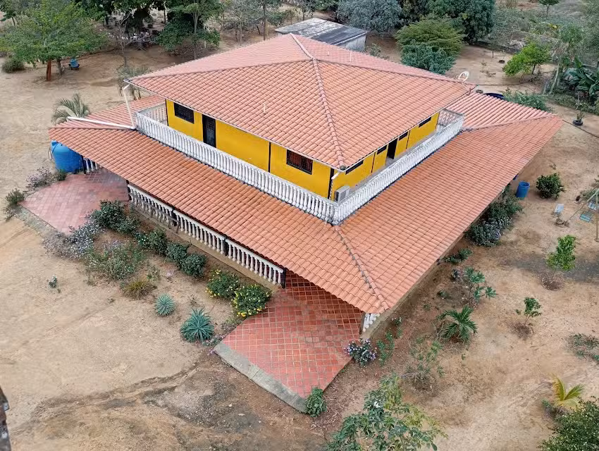 POSADA TUR&Iacute;STICA CARLA VALERIA