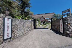 Posada y embutidos Riverside