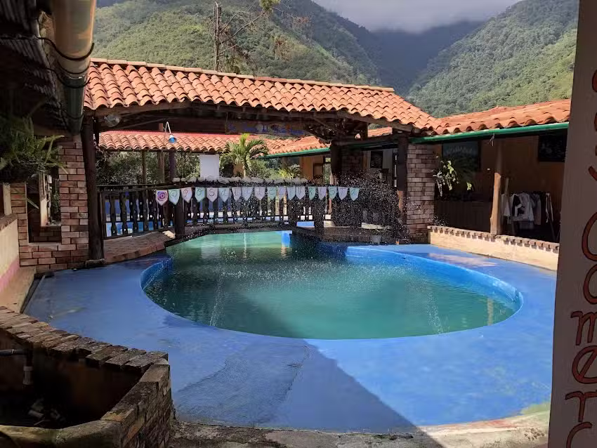 Posada Y Rest. La Caba&ntilde;adel Turista