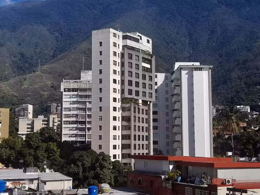 Primera Avenida Suites