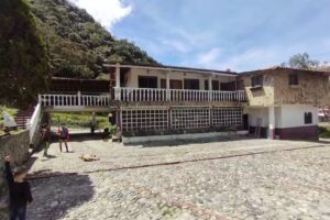 Refugio Tur&iacute;stico Venezuela M&iacute;a