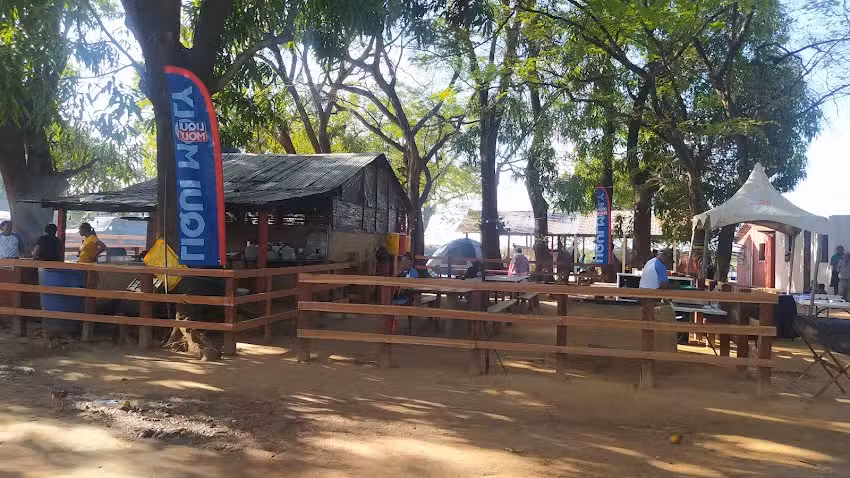 Restaurante y Alojamiento &laquo;Lala&raquo;