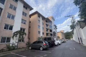 URB. Colinas De La Pedregosa